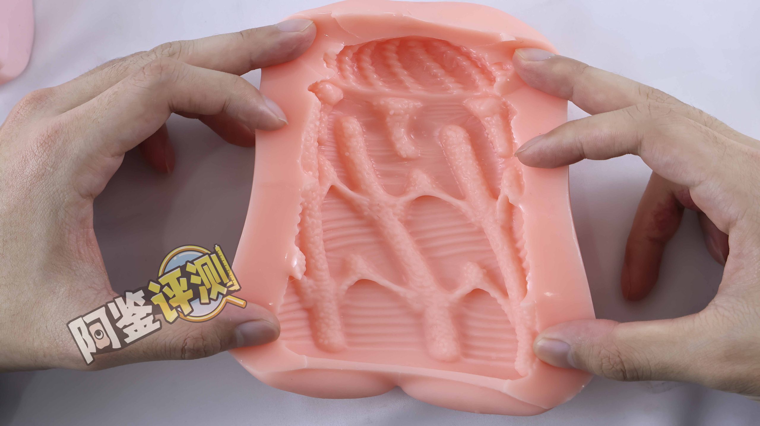 对子哈特—“秘镜欲情”评测!慢于潮流的对子哈特,仍然在保持自己的工匠之心