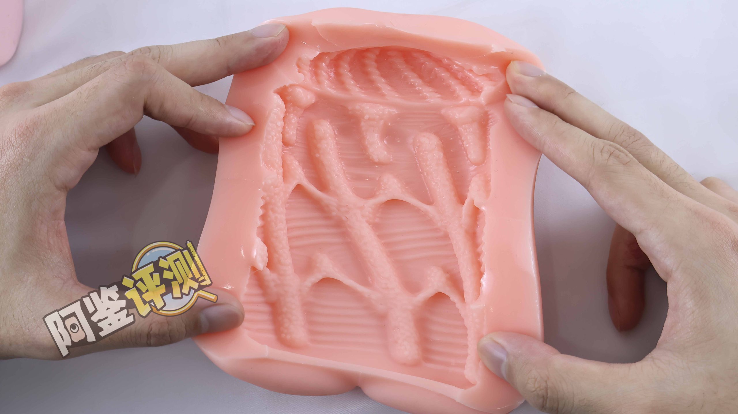 对子哈特—“秘镜欲情”评测!慢于潮流的对子哈特,仍然在保持自己的工匠之心