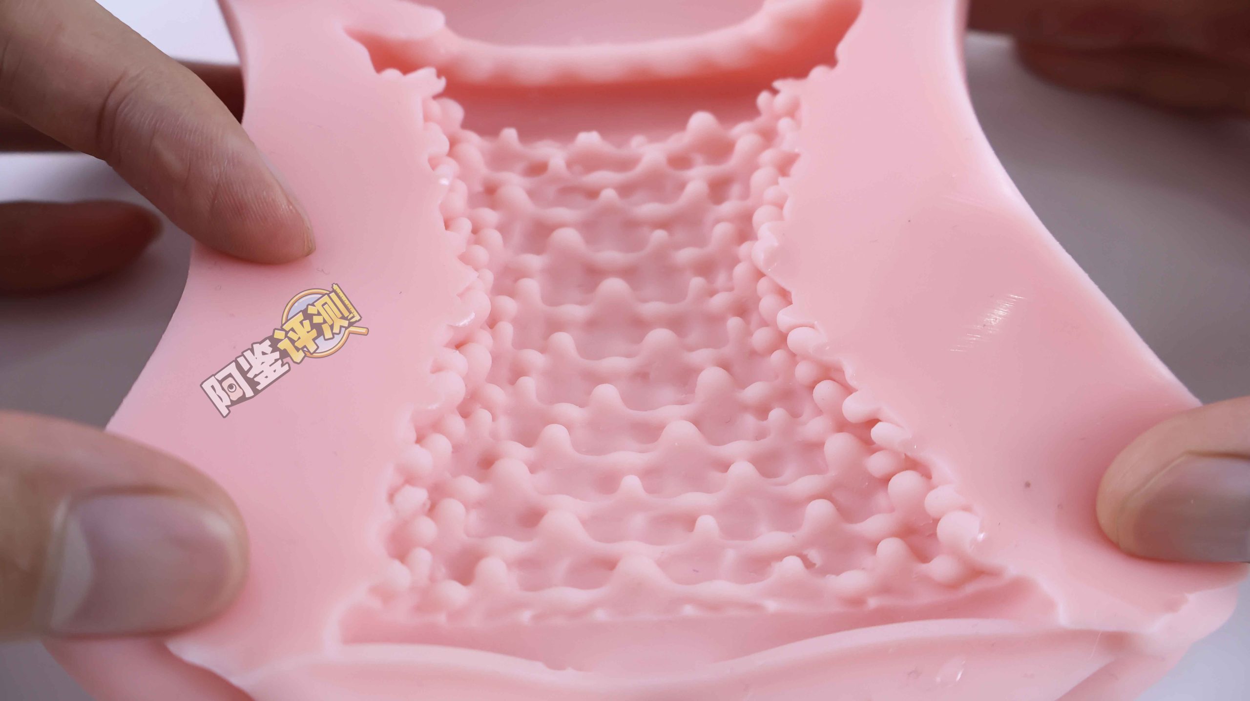 对子哈特—“真实17岁+G19八代”评测!完全相同的翻版倒模,简单粗暴的按摩结构!