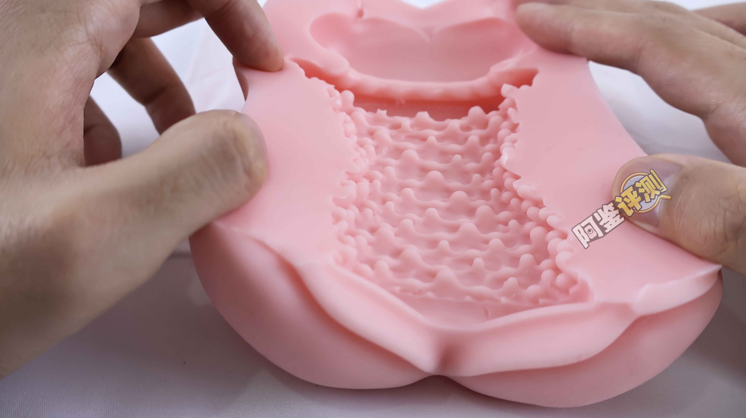 对子哈特—“真实17岁+G19八代”评测!完全相同的翻版倒模,简单粗暴的按摩结构!