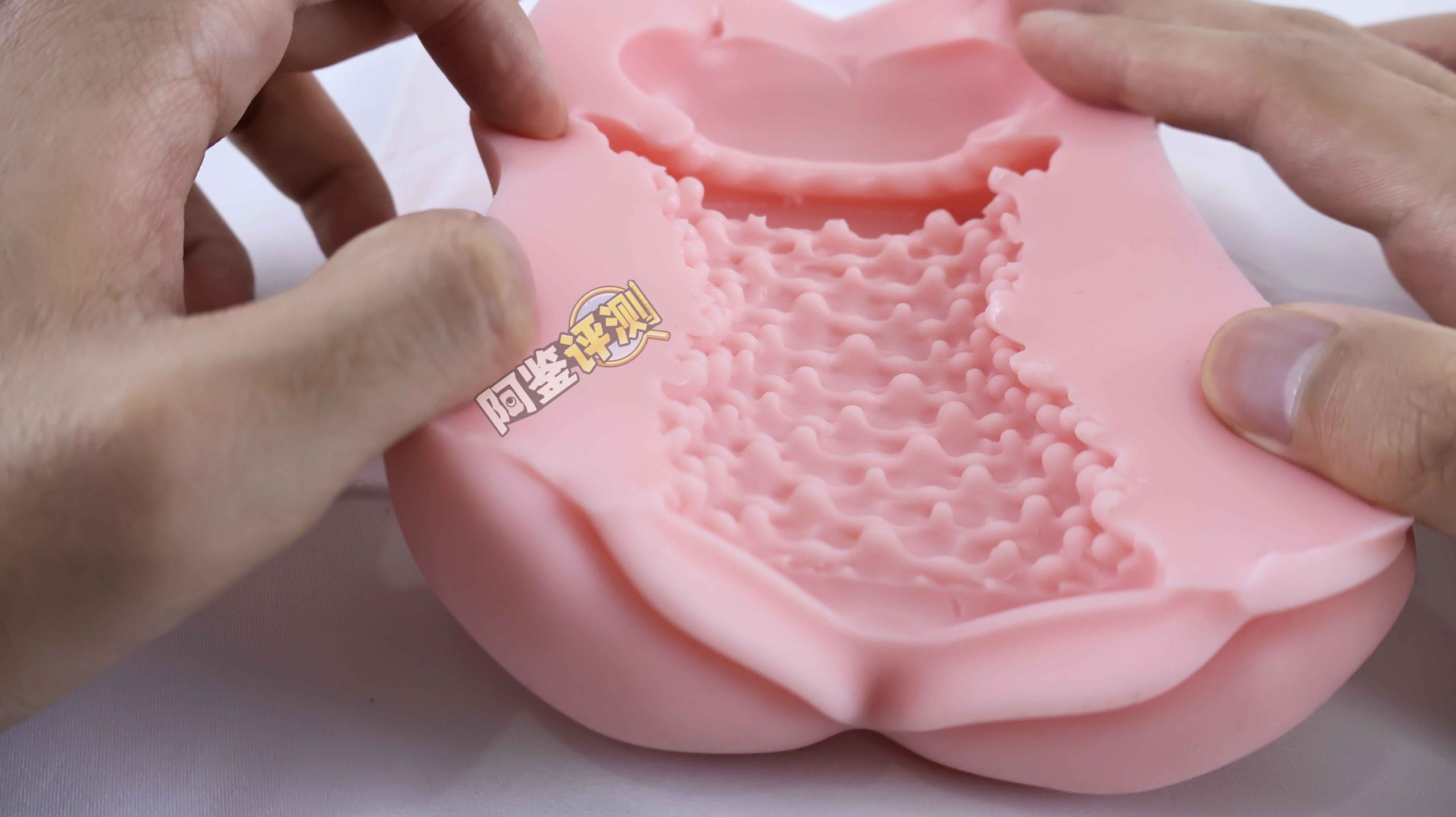 对子哈特—“真实17岁+G19八代”评测!完全相同的翻版倒模,简单粗暴的按摩结构!