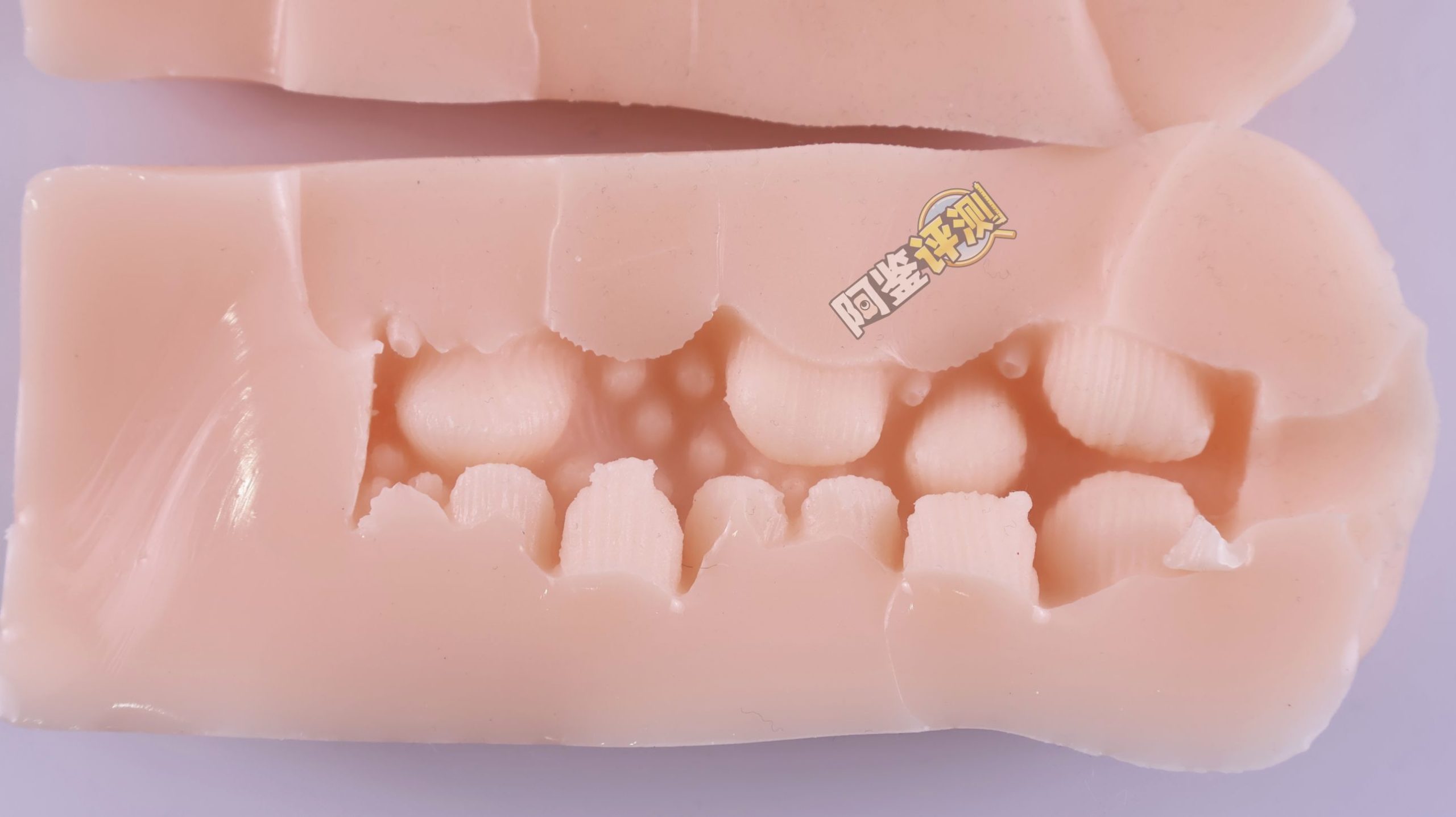 汤马托易士——“美优酱一年调教”评测!密布圆形石块的通道,把我的龟头狠狠卡住了...