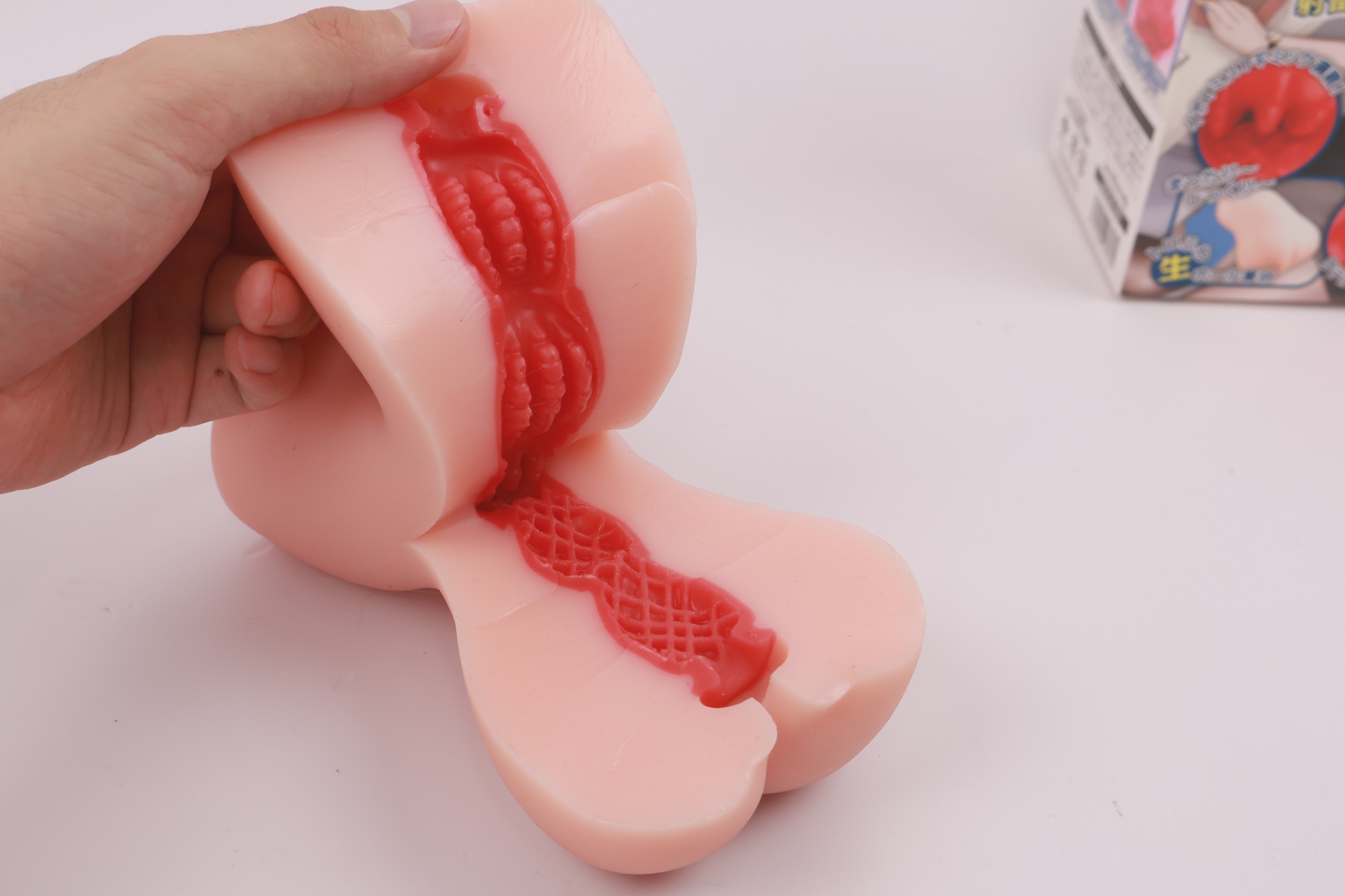 lovefactor——“职场魅魔”评测!在日本流行的剐蹭感设计,终于得到了一个厚实优质的"肉体"