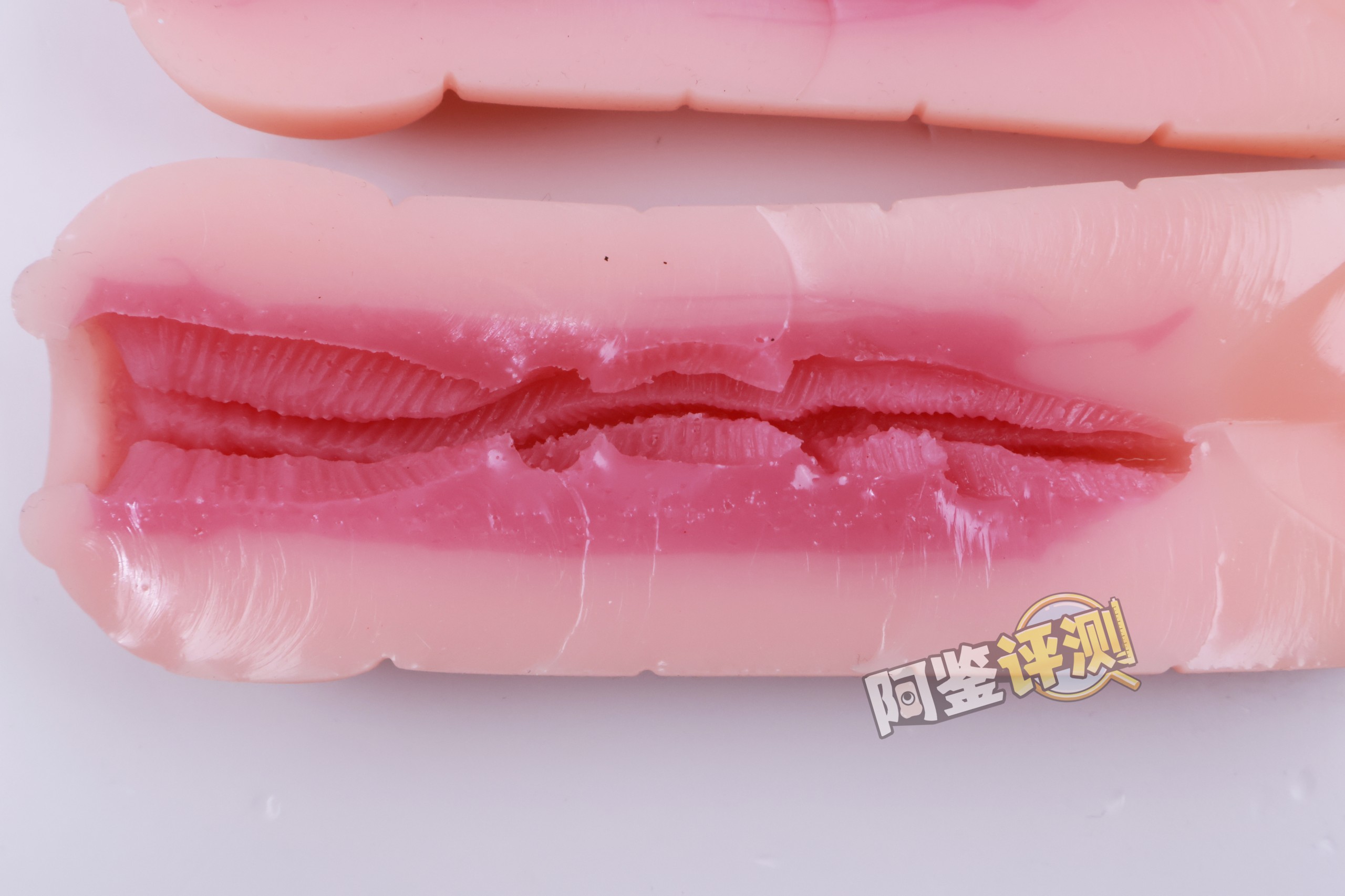 火炮——“高级大小姐的潜力W”评测!不能动的硬质肉脊结构,用起来感觉像被叉住了一样.....