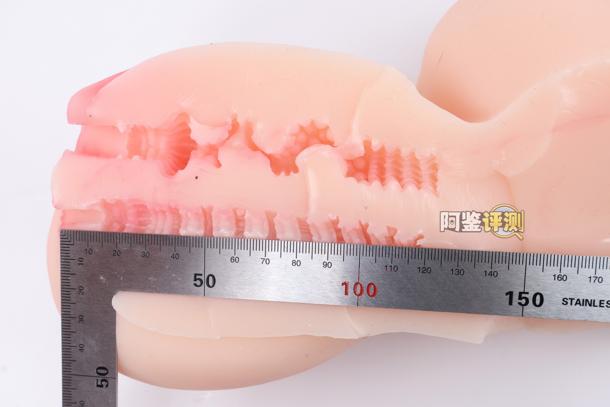 迷姬——“双穴双乳6斤”评测!躯干超扁的“照骗”造型,只有正面能看的逆天造型