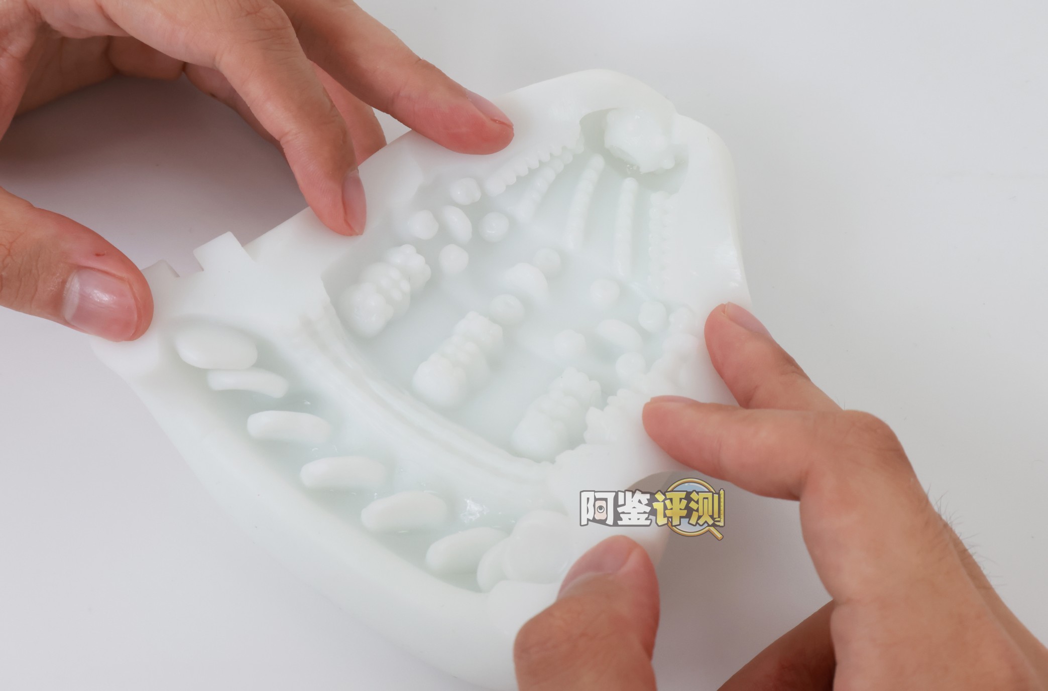 GXP——“艾萝机娘(手动款)”评测!TENGA打气筒“AERO—Cobalt Ring”的复刻版,但工艺水平还并没有达到那么好