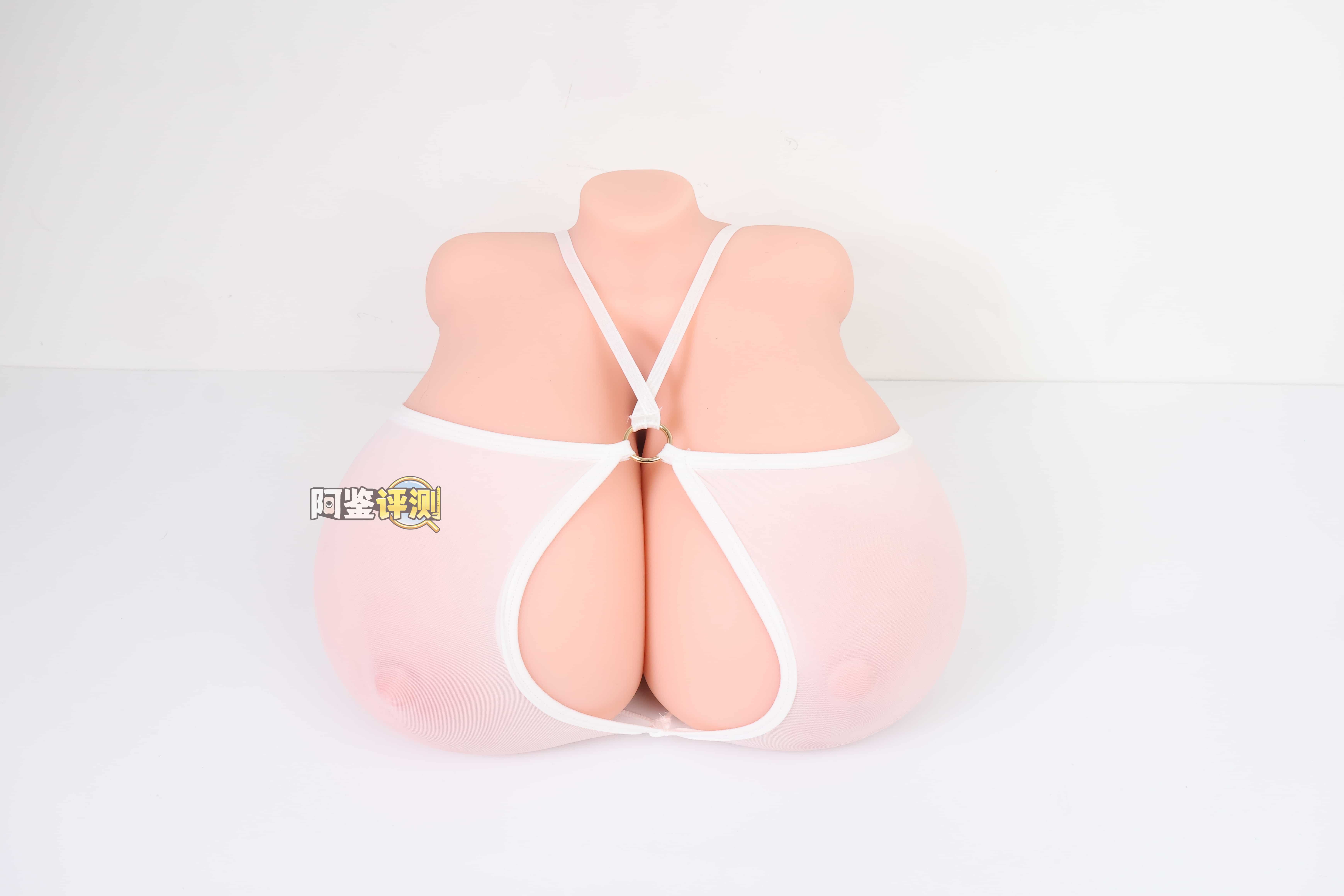 GOSE——”爆乳魔皇”评测!带身体厚度的超大重量胸模,设计上没有缺陷但实用的角度并不算很多