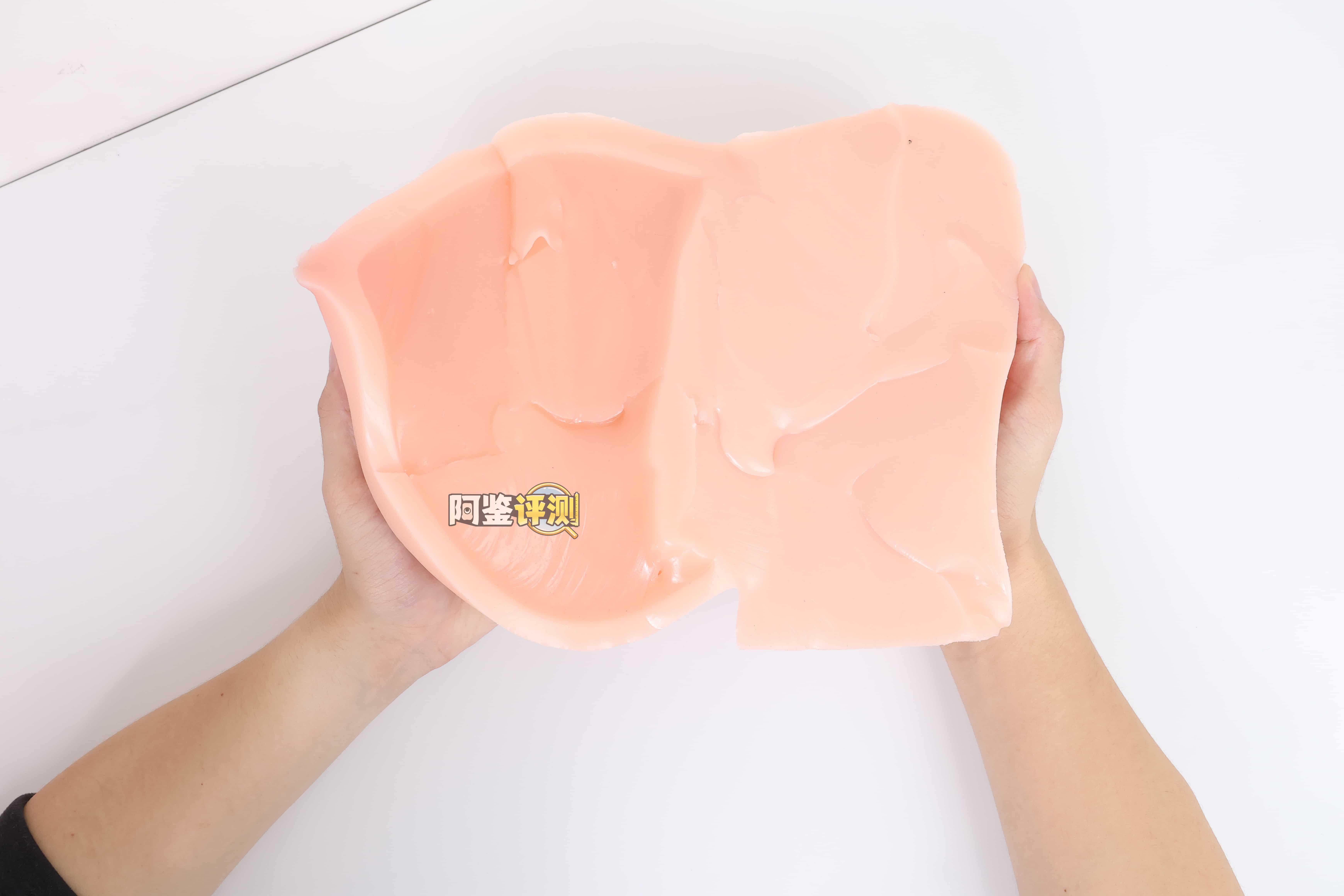 GOSE——”爆乳魔皇”评测!带身体厚度的超大重量胸模,设计上没有缺陷但实用的角度并不算很多