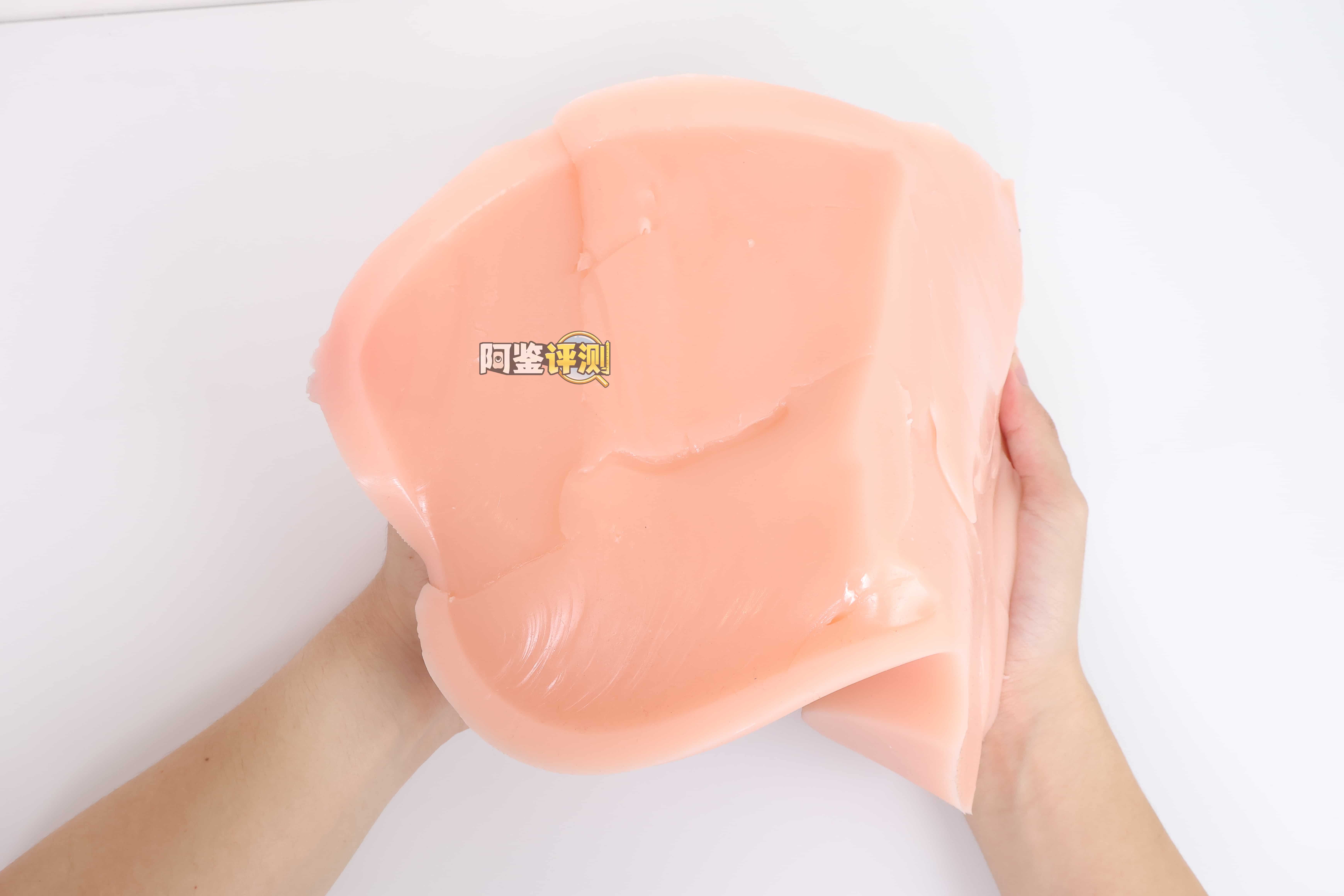 GOSE——”爆乳魔皇”评测!带身体厚度的超大重量胸模,设计上没有缺陷但实用的角度并不算很多