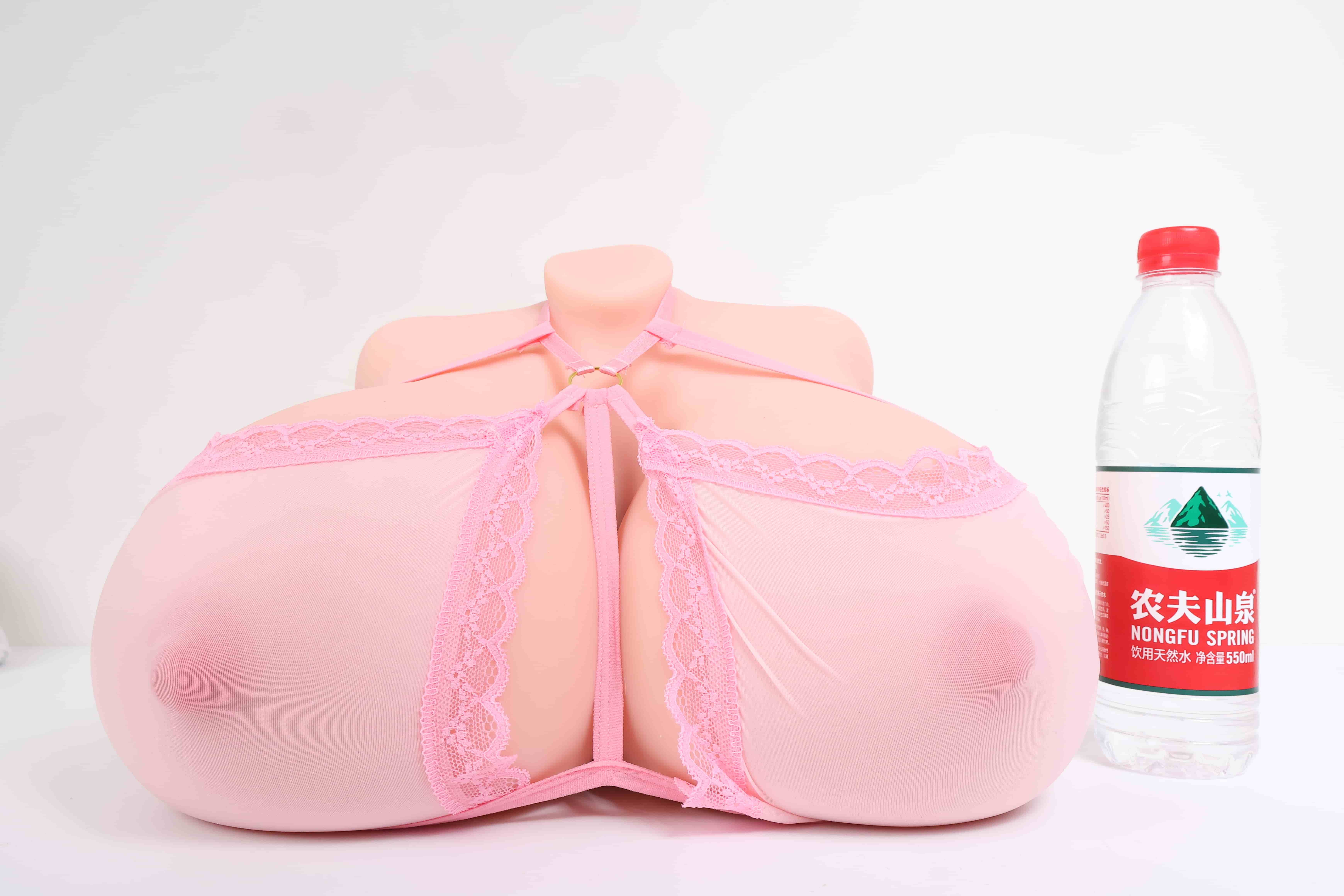 GOSE——”爆乳魔皇”评测!带身体厚度的超大重量胸模,设计上没有缺陷但实用的角度并不算很多