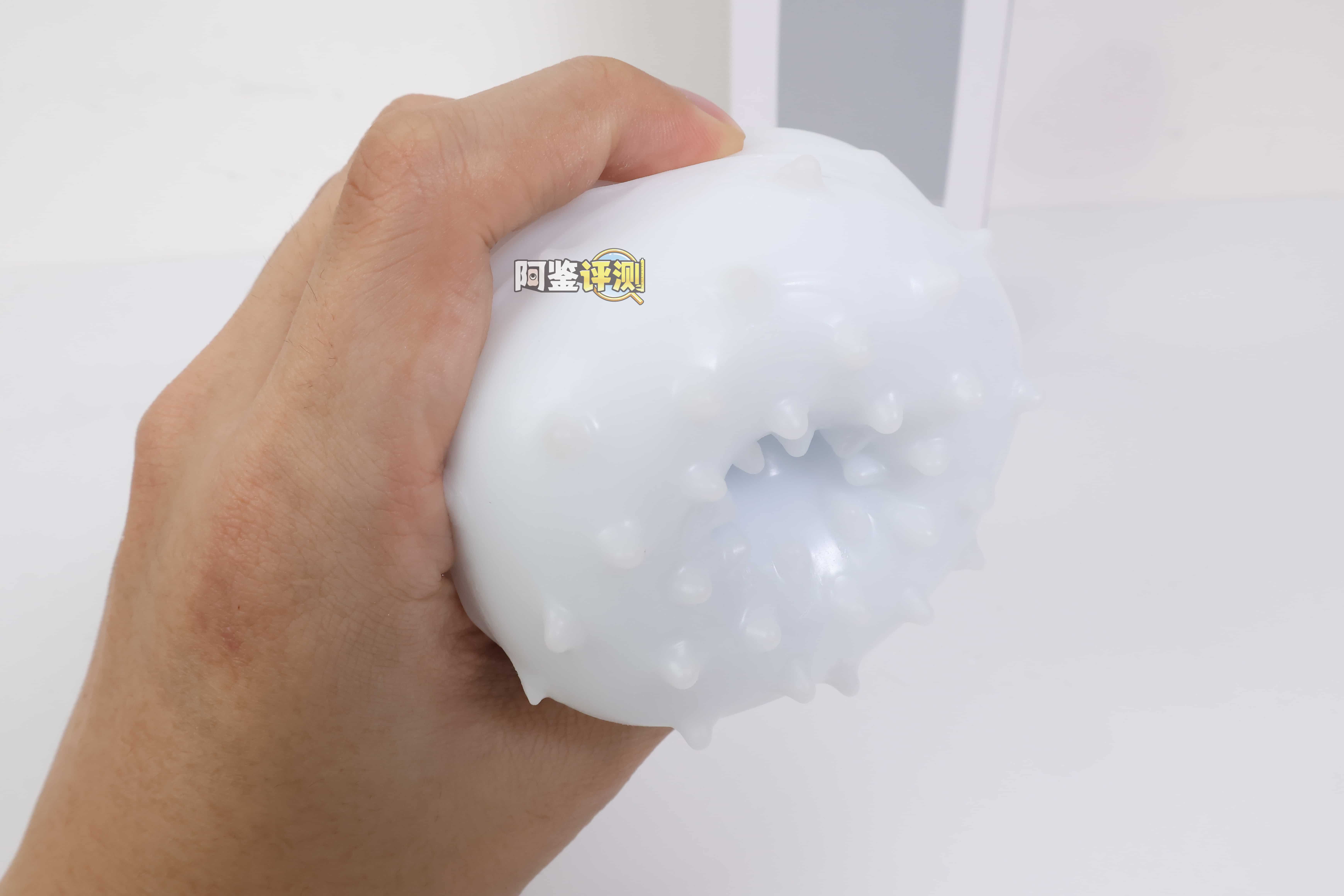 网易春风——“千面pro”评测!机械设计全都非常到位,但一接触到胶体就拉了胯了....