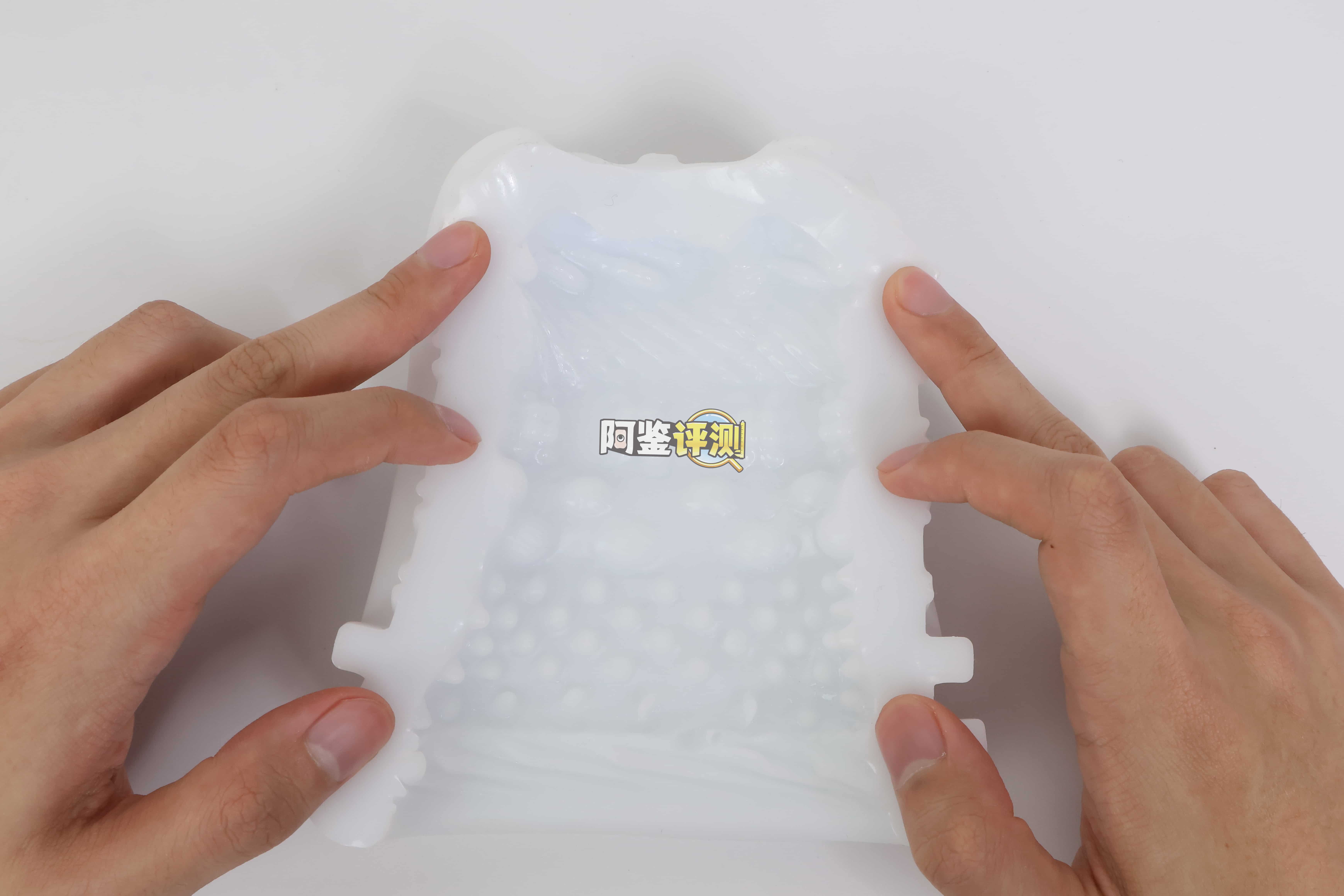 网易春风——“千面pro”评测!机械设计全都非常到位,但一接触到胶体就拉了胯了....