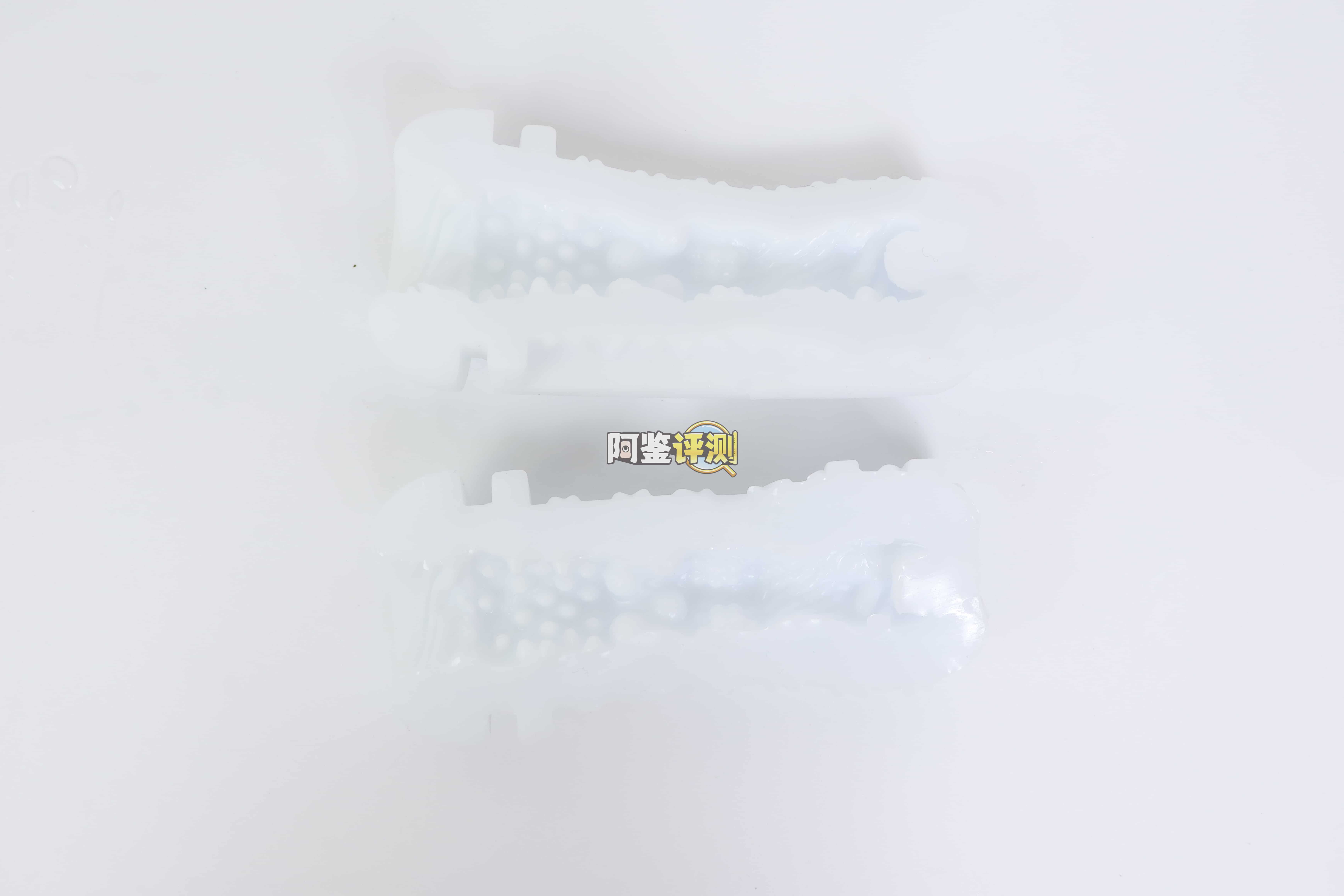 网易春风——“千面pro”评测!机械设计全都非常到位,但一接触到胶体就拉了胯了....