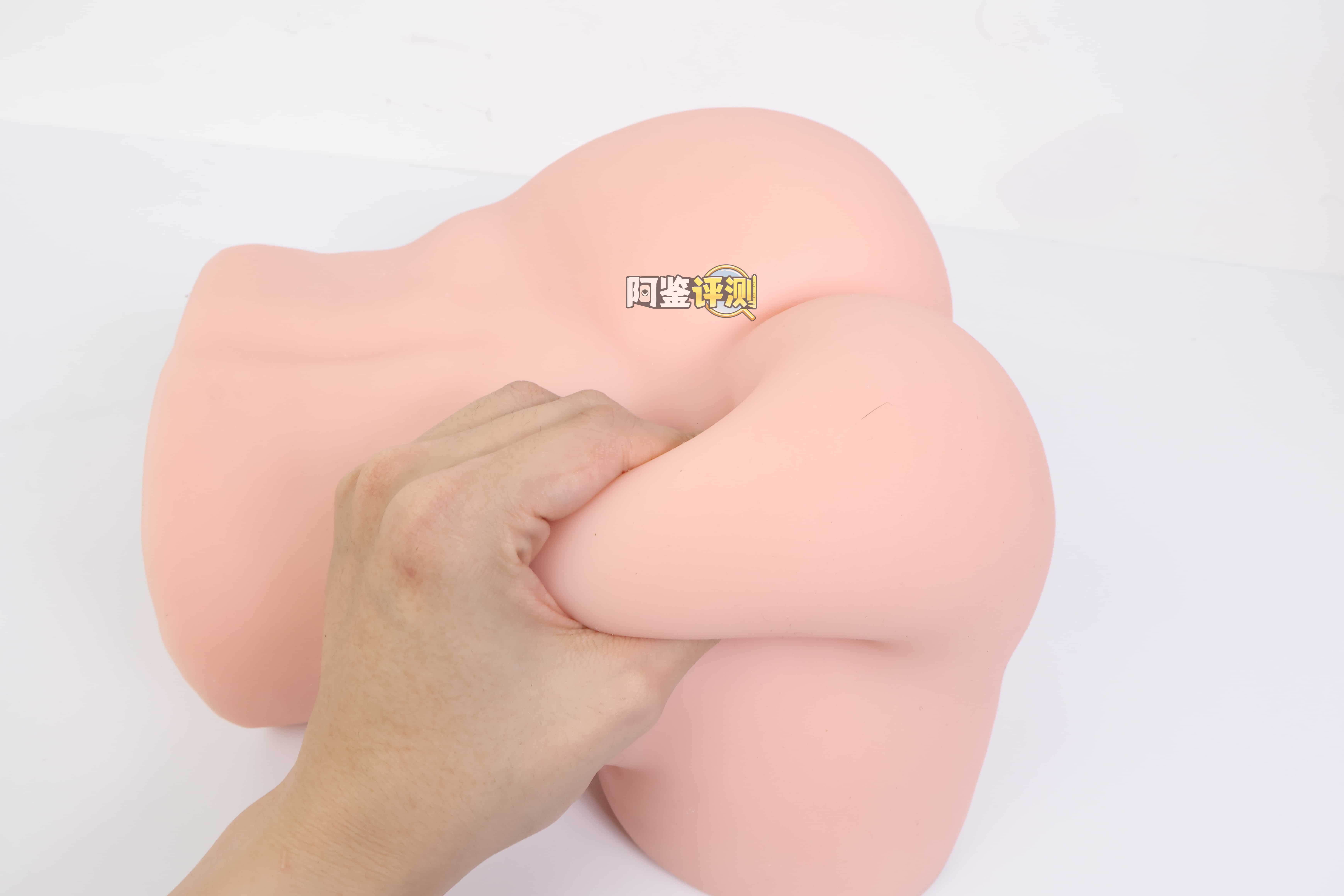 COC——”元气教练”评测!可可狼姬的肉色加大版,但脂软部分感觉做得稍微有些保守