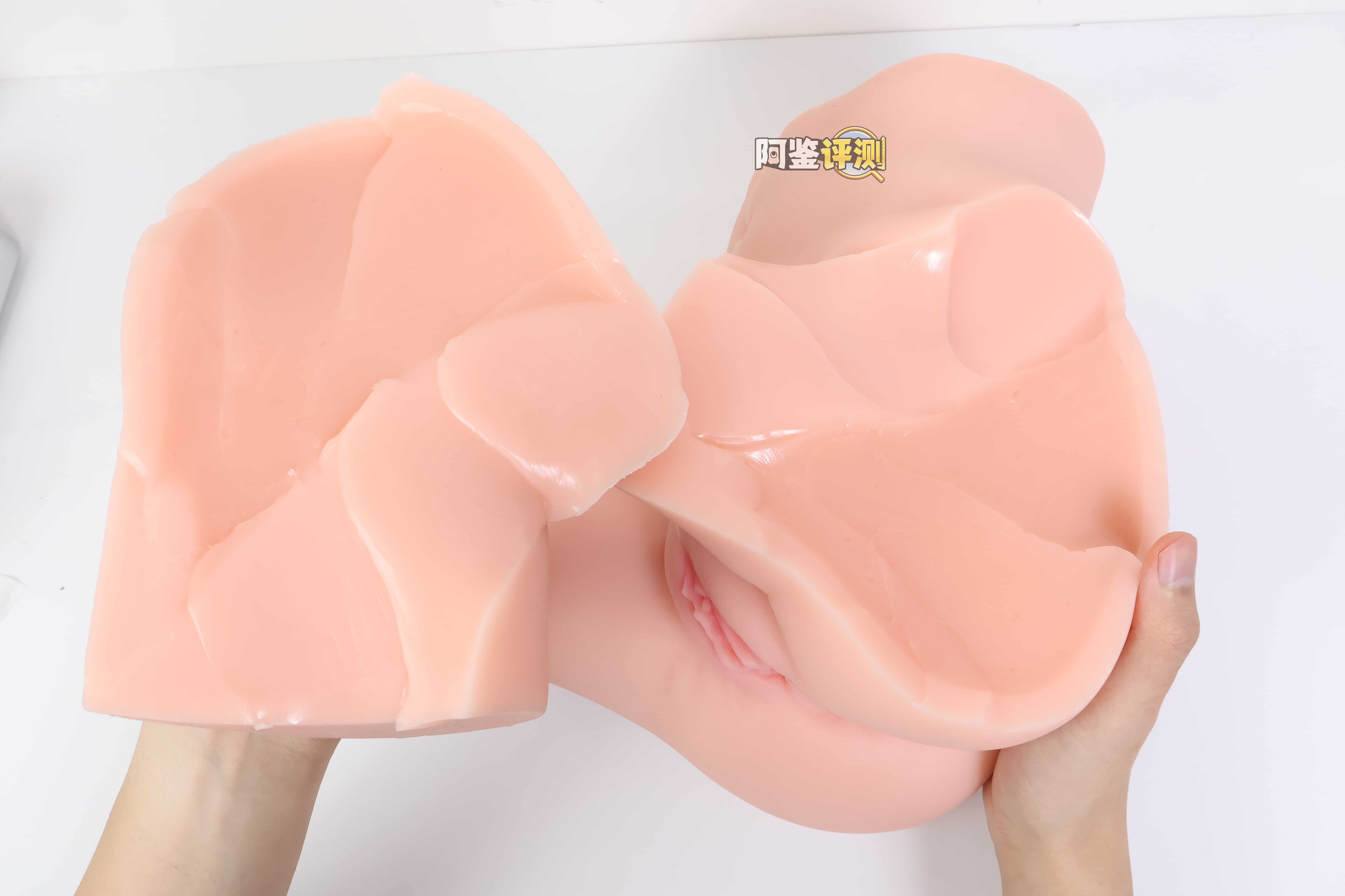 COC——”元气教练”评测!可可狼姬的肉色加大版,但脂软部分感觉做得稍微有些保守