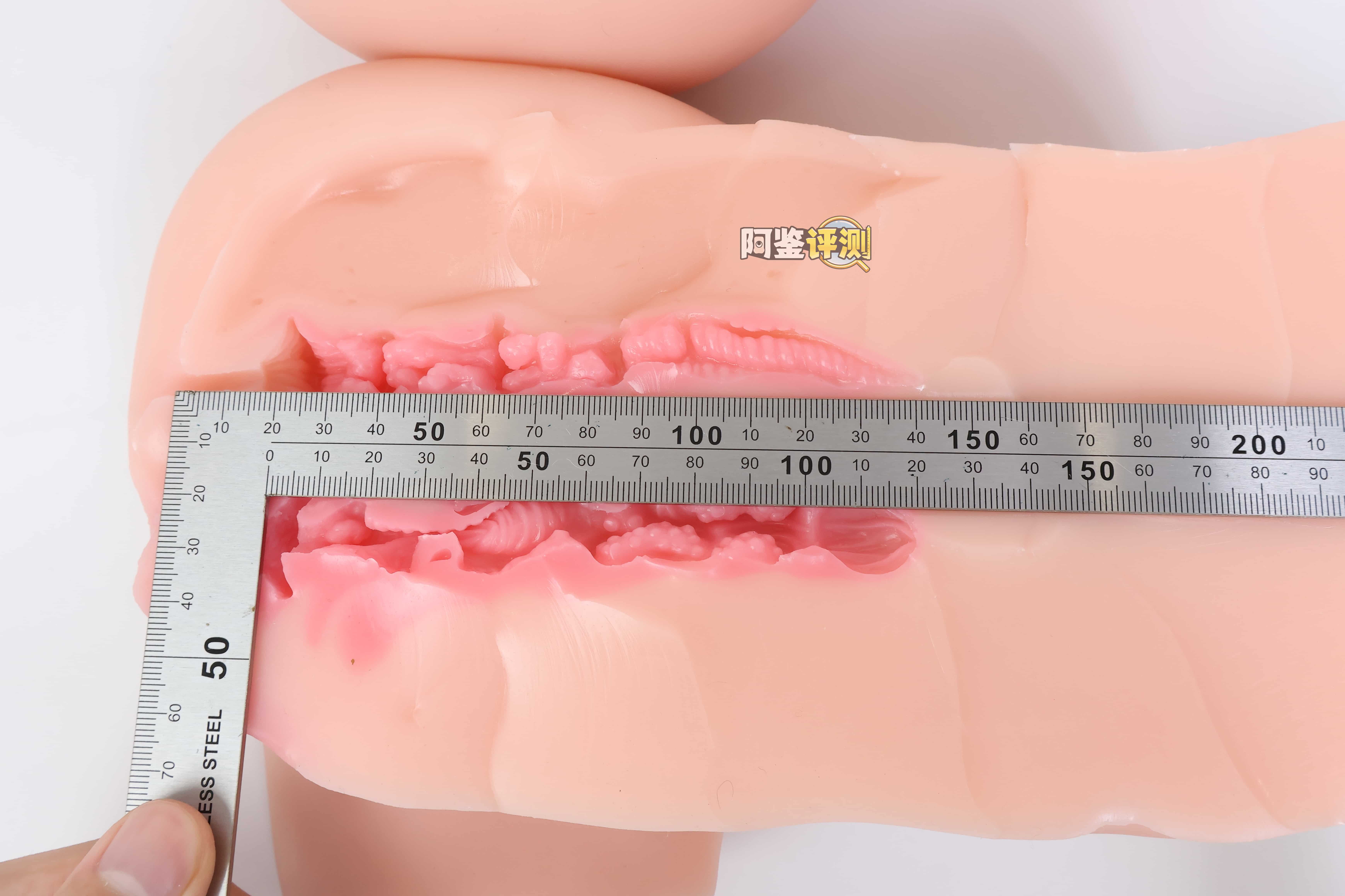 COC——”元气教练”评测!可可狼姬的肉色加大版,但脂软部分感觉做得稍微有些保守